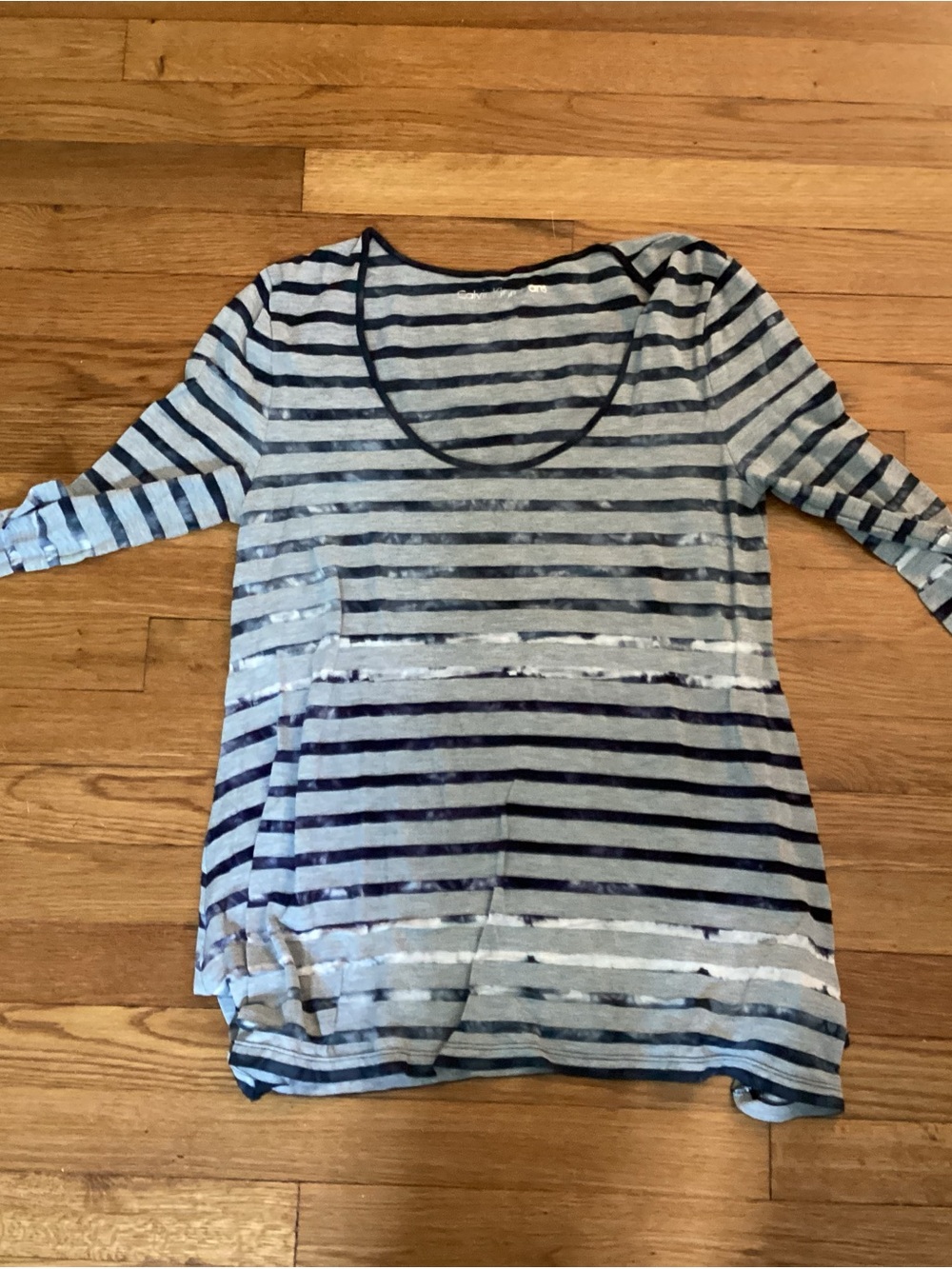 Calvin Klein Jeans Striped Scoop-Neck Top - Navy & Light Blue